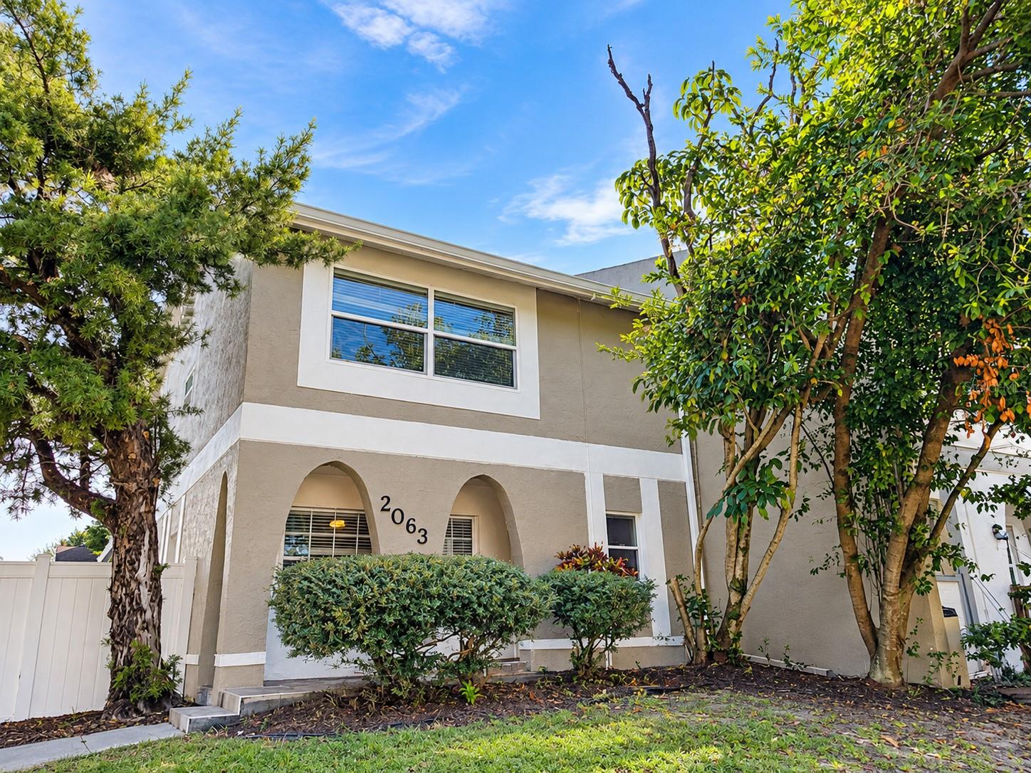 2063 Los Lomas Drive