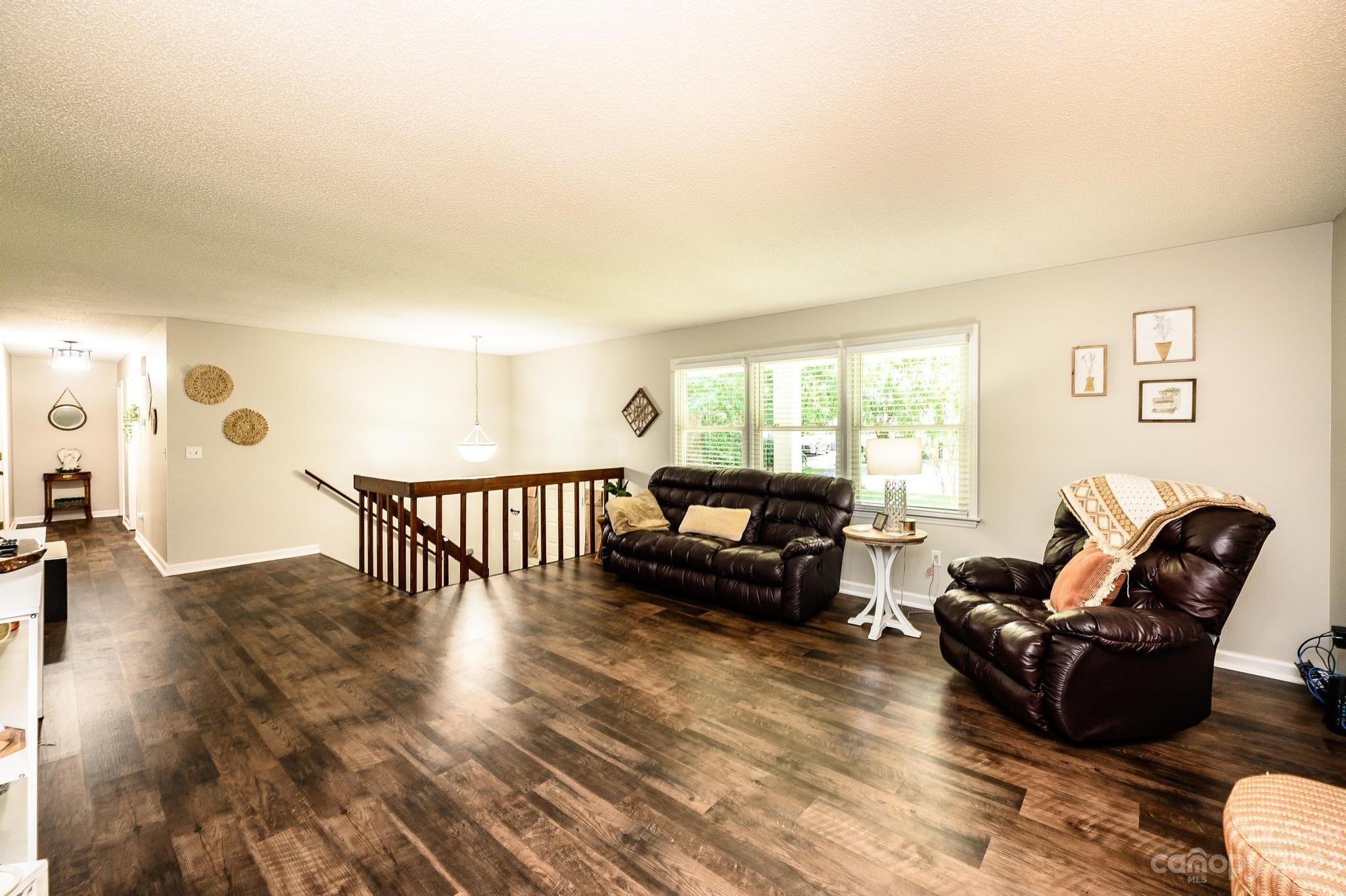 117 Windy Oaks Court