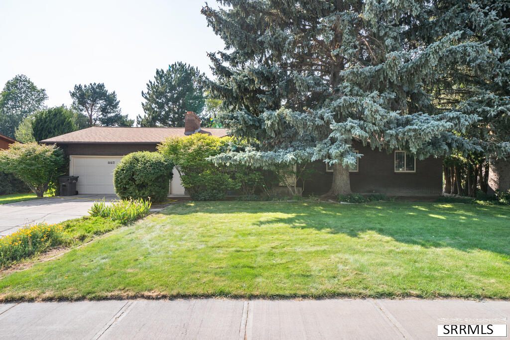 776 Adell Avenue