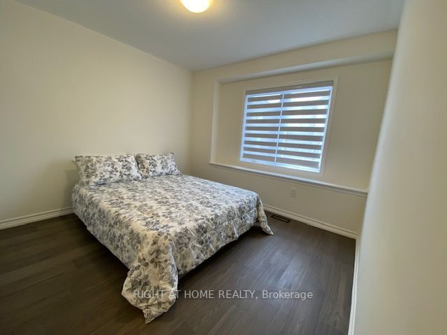 1125 Leger Way 25