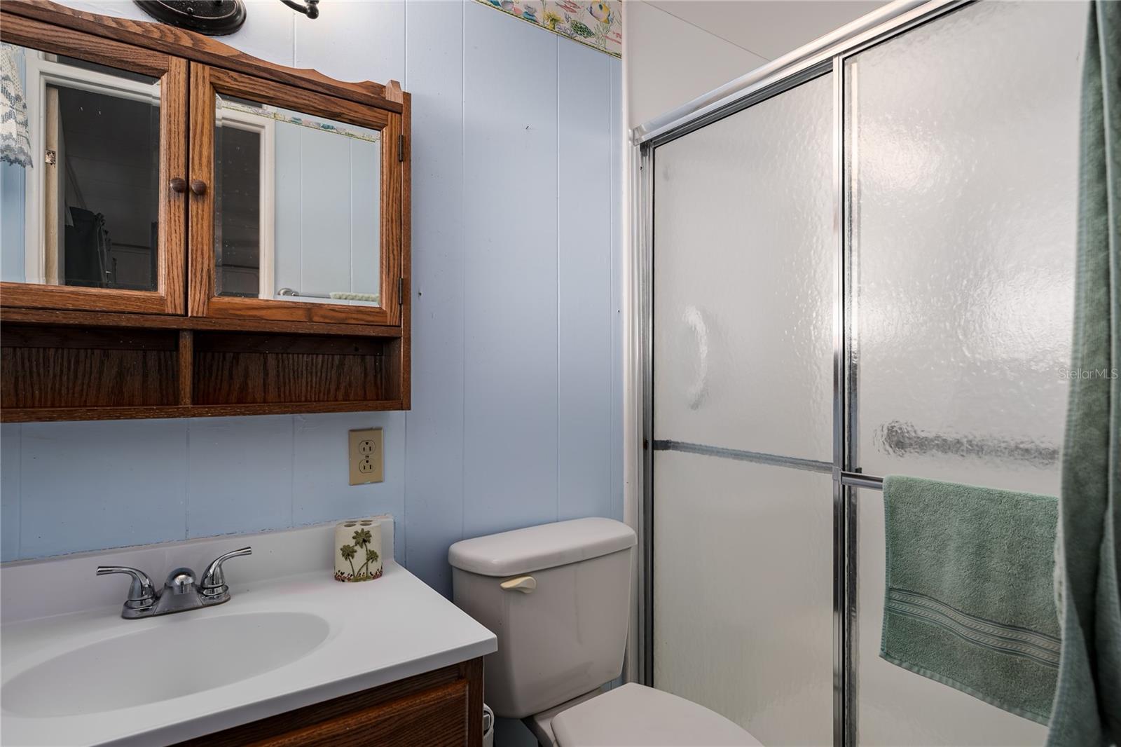 1003 45th Avenue Drive E