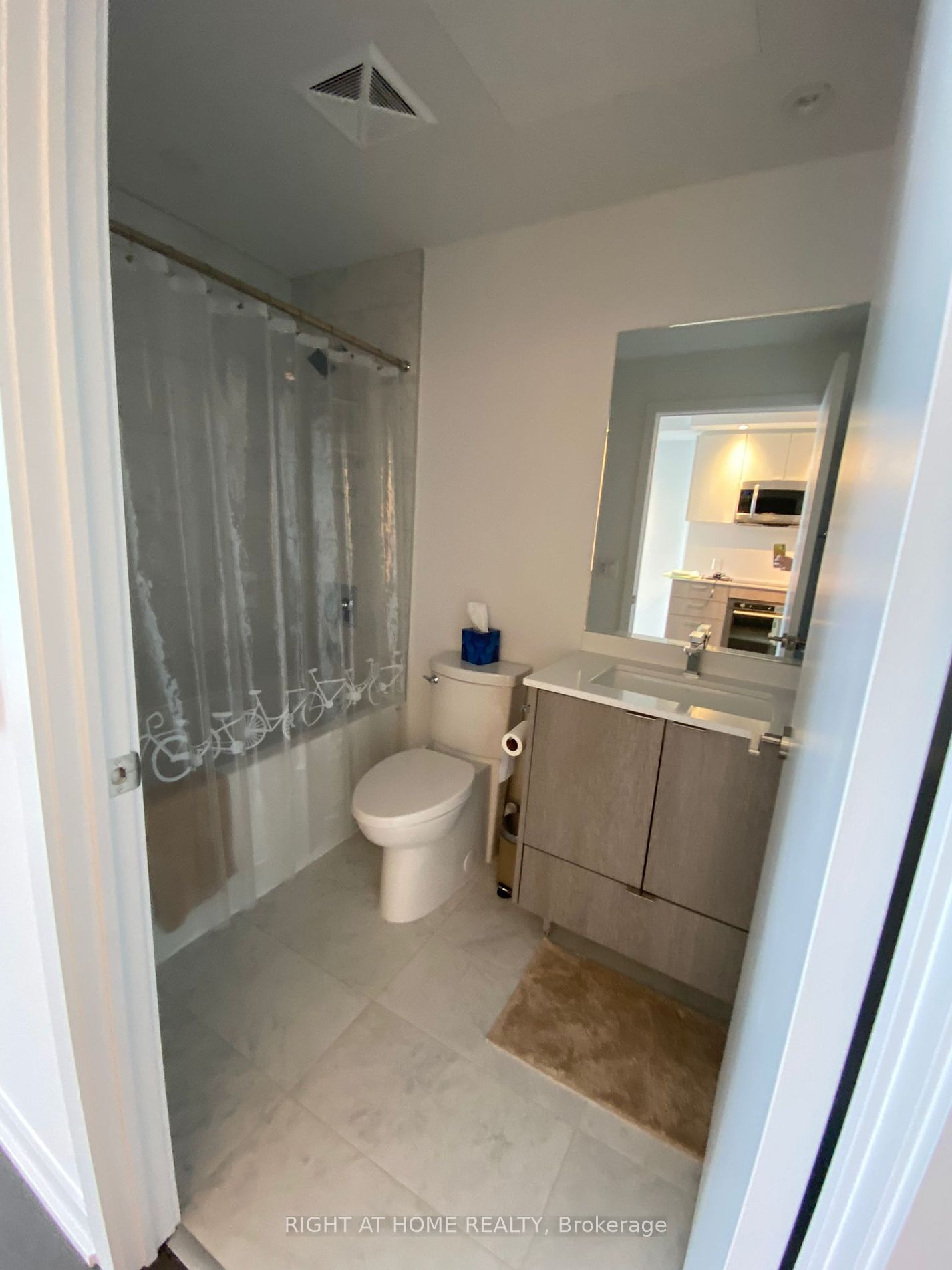 1928 W Lakeshore Blvd 3308