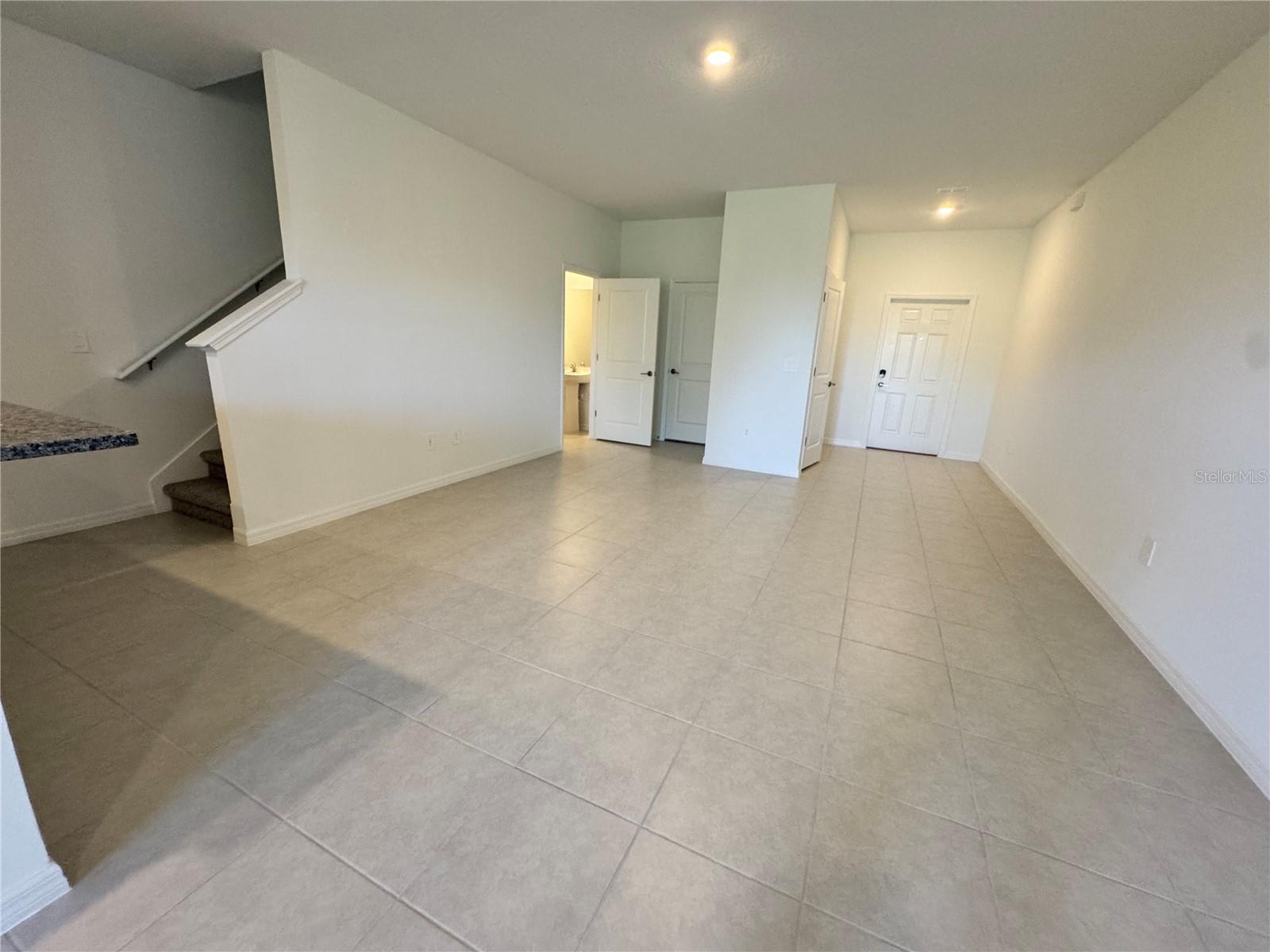 11135 E 65th Terrace