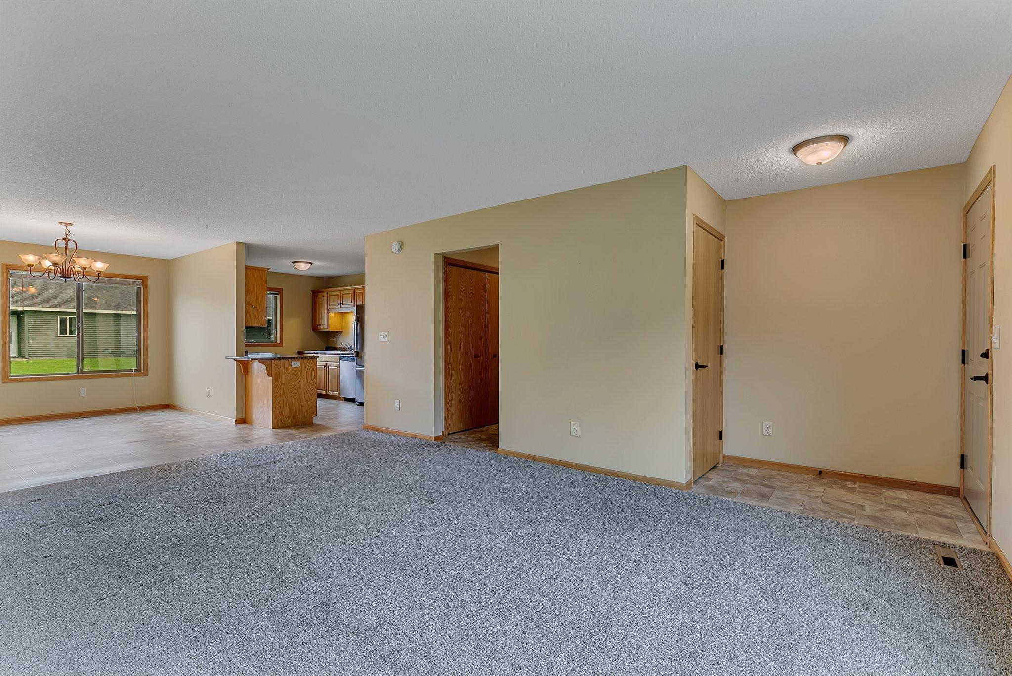 639 Cottonwood Avenue
