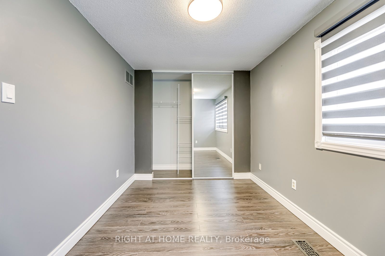 3125 W Fifth Line 76