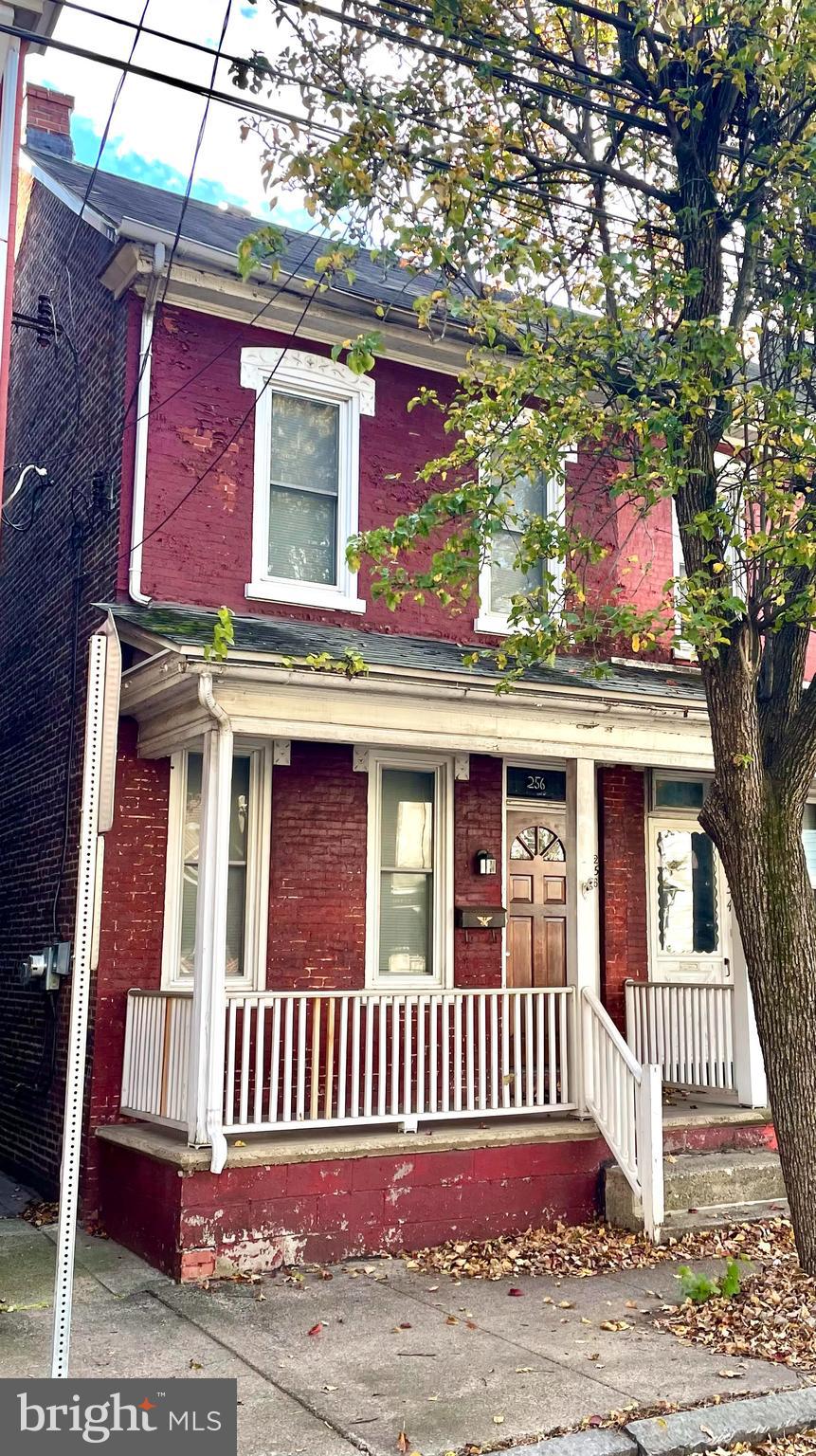 256 Beech St  