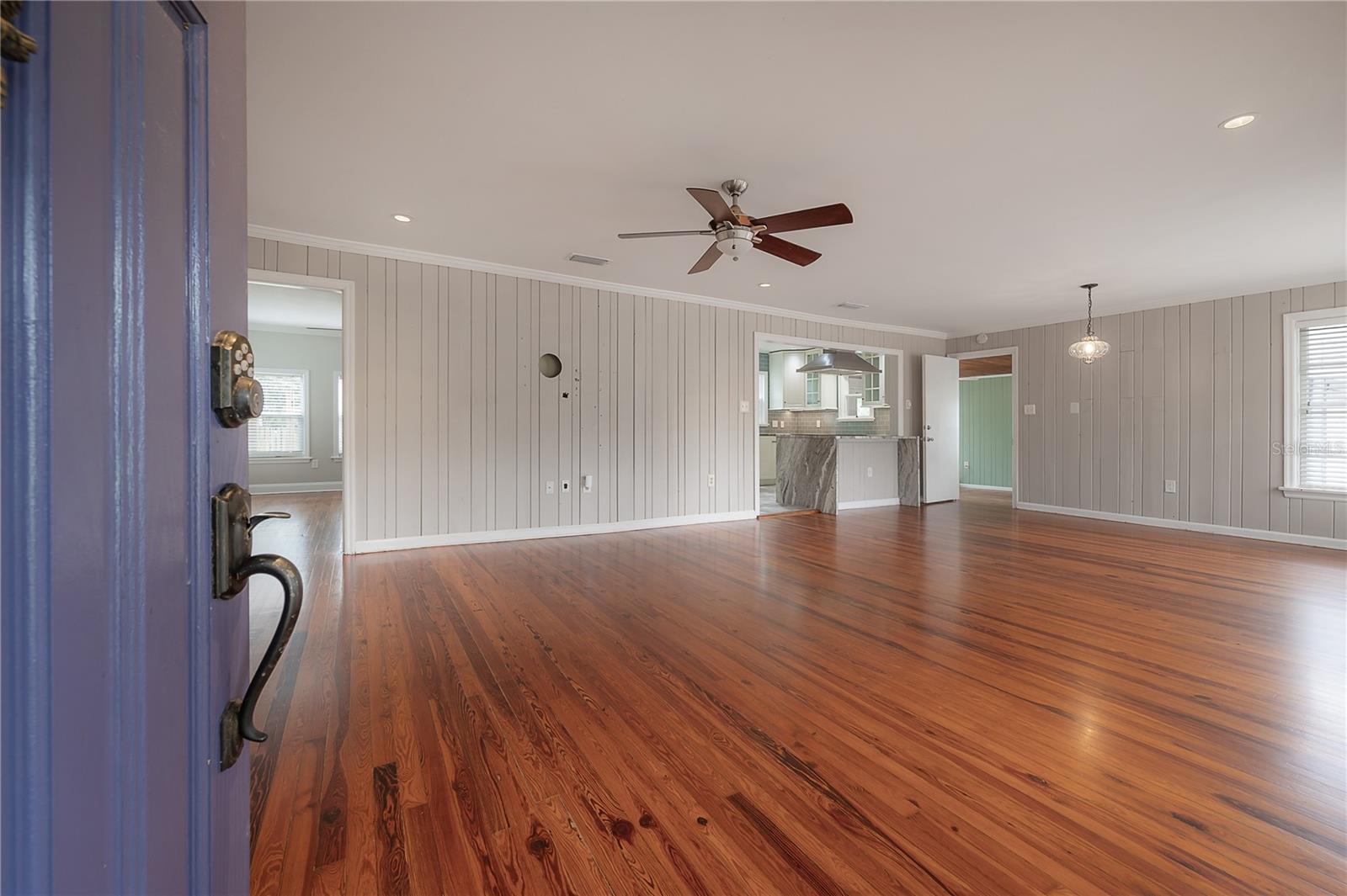 1303 E Clifton Street