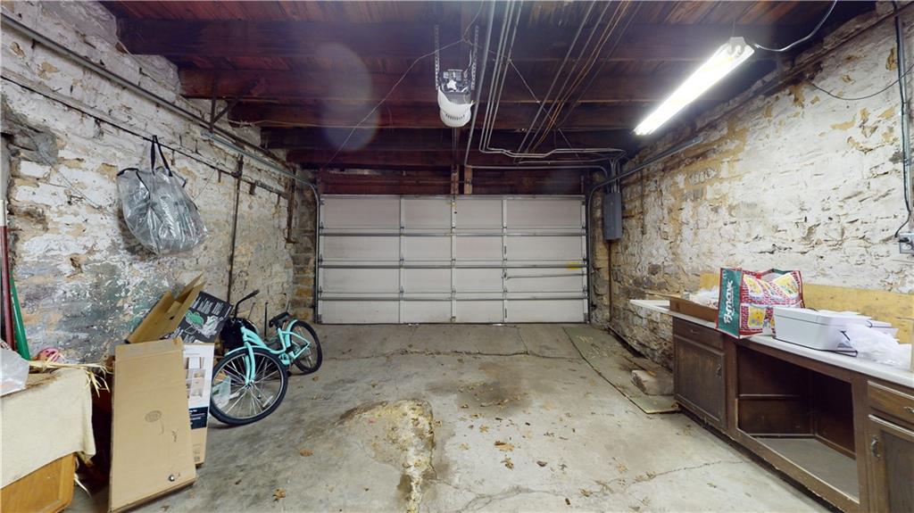 102-104 W 10th Street