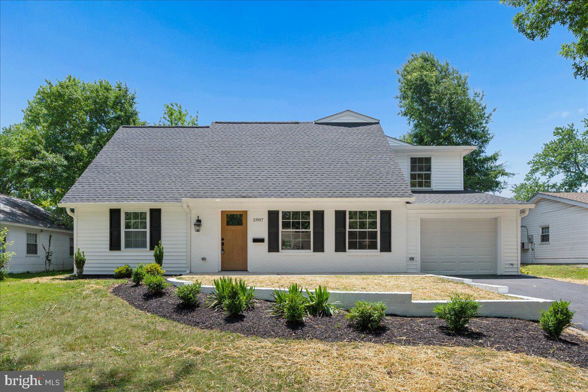 2807 Barberry Lane