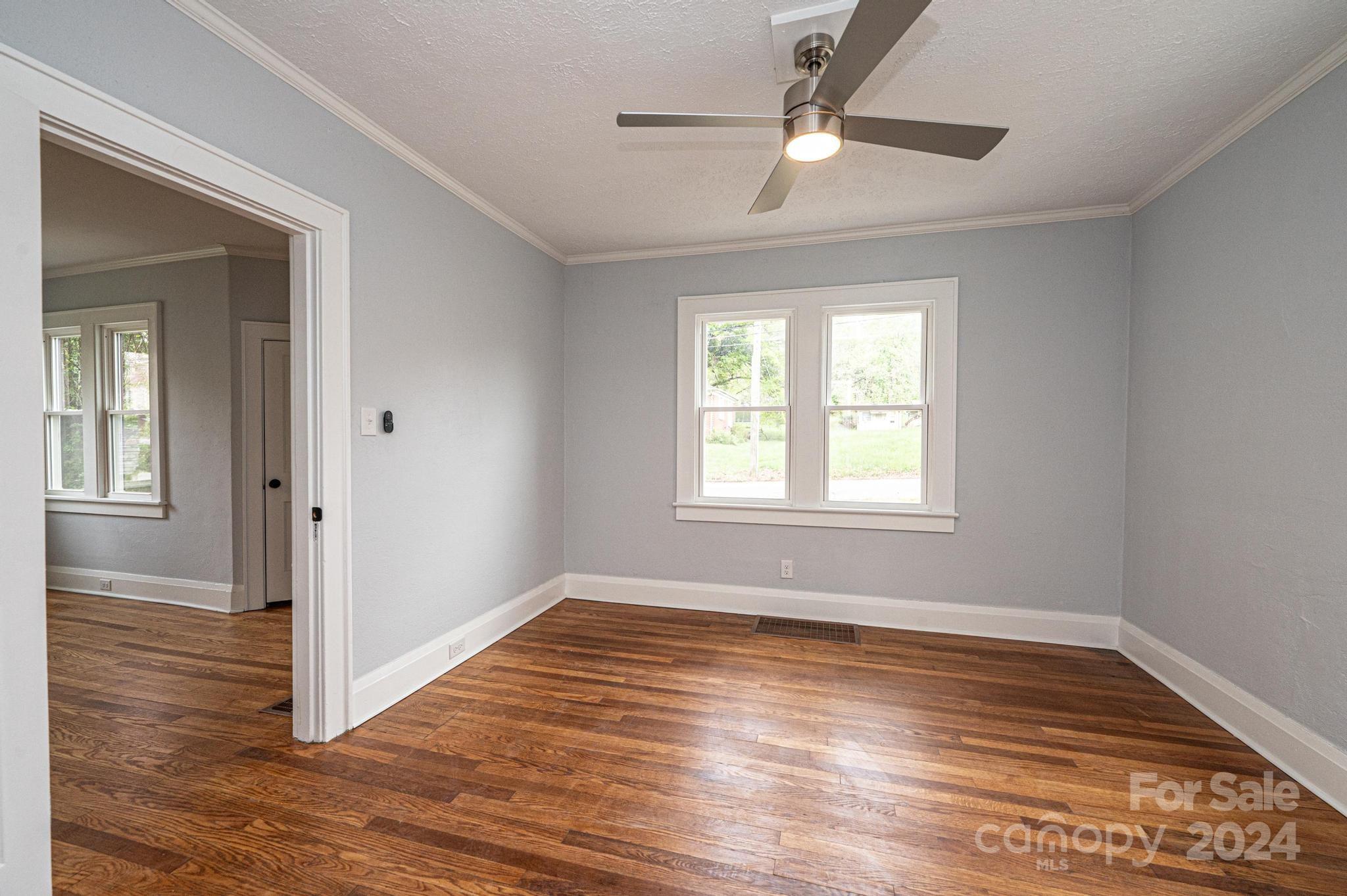 332 2nd Street Place SE