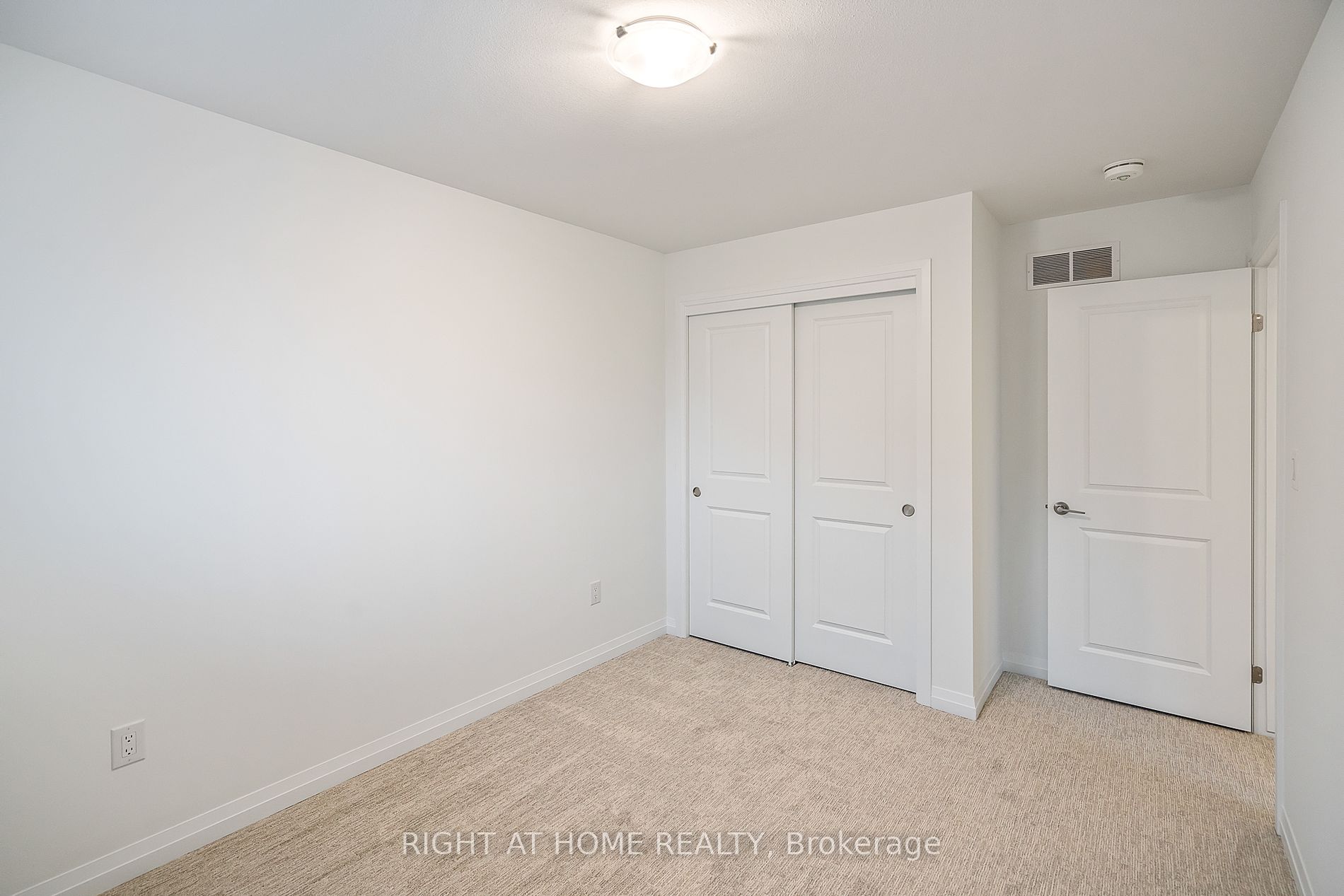 66 Alicia Cres