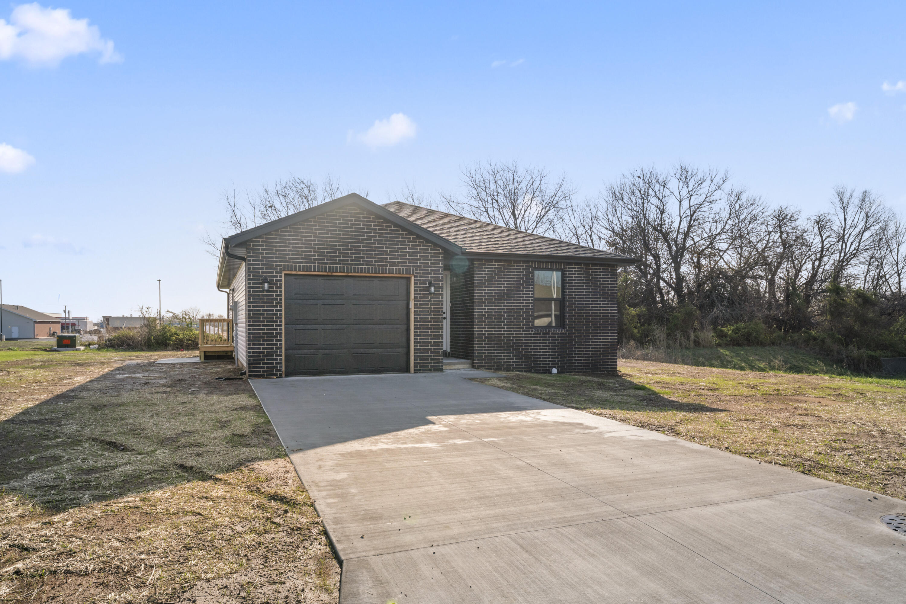 410 N Cherokee Trail