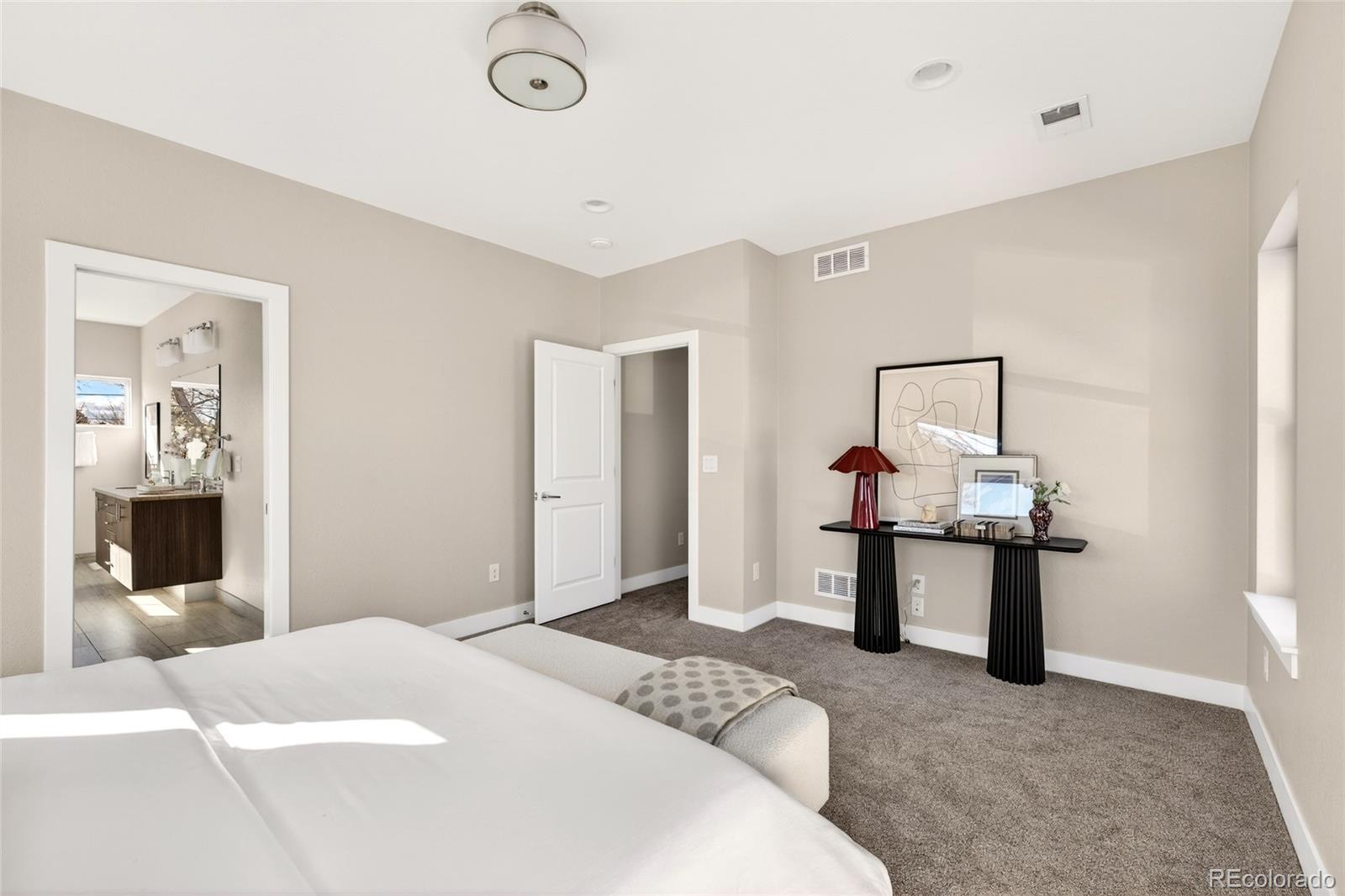 2051 S Gilpin Street