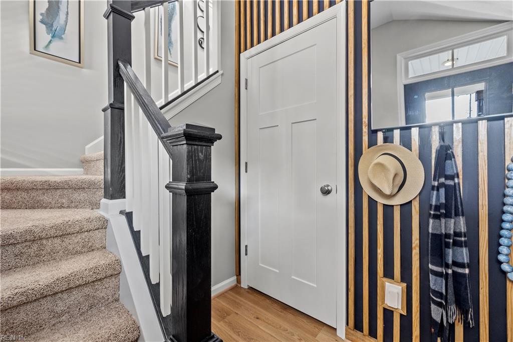 1712 Kathy Ann Way E