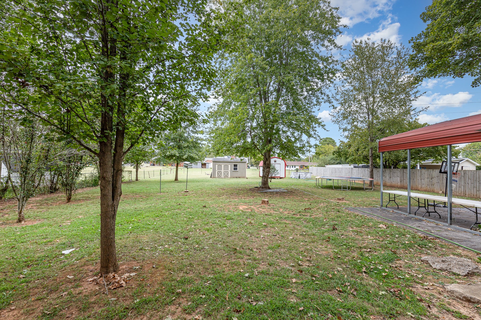 1803 Atlas St
