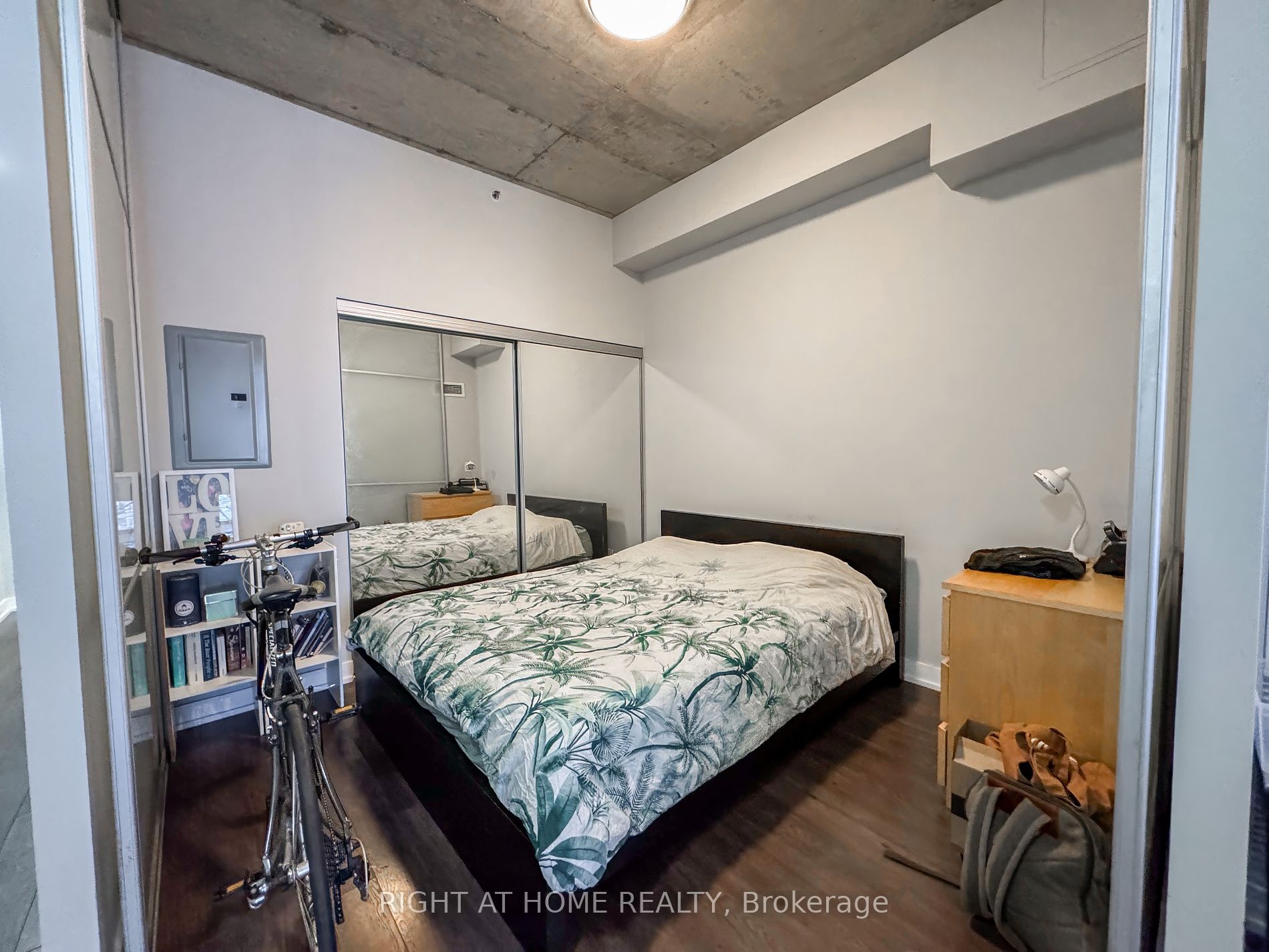 707 Dovercourt Rd 107