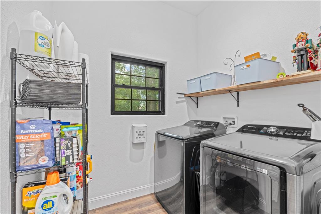 427 W Walnut Street