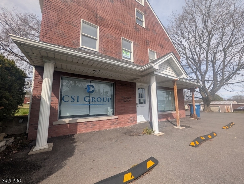 157 Route 31