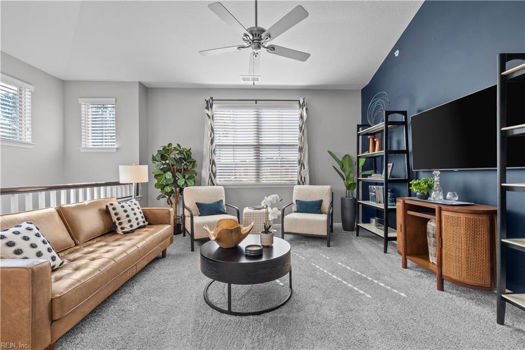 1712 Kathy Ann Way E