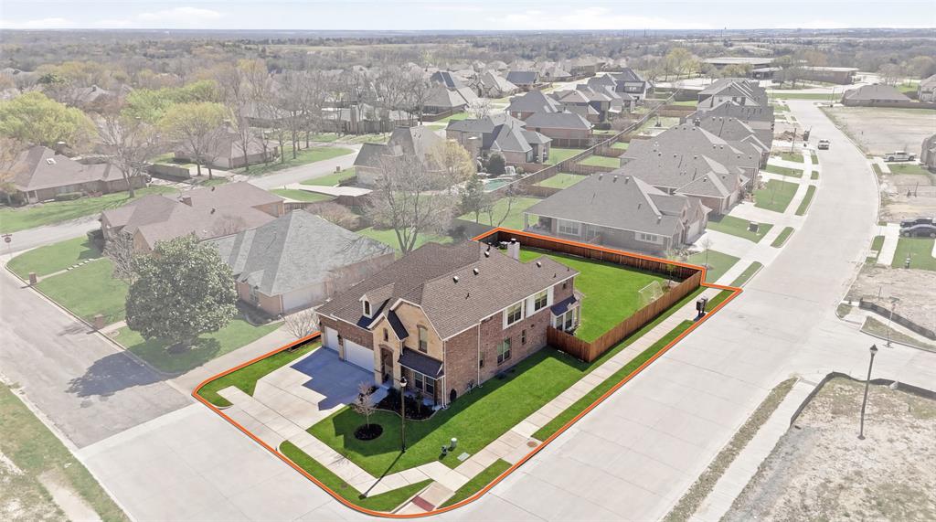 2708 W Cascade Drive