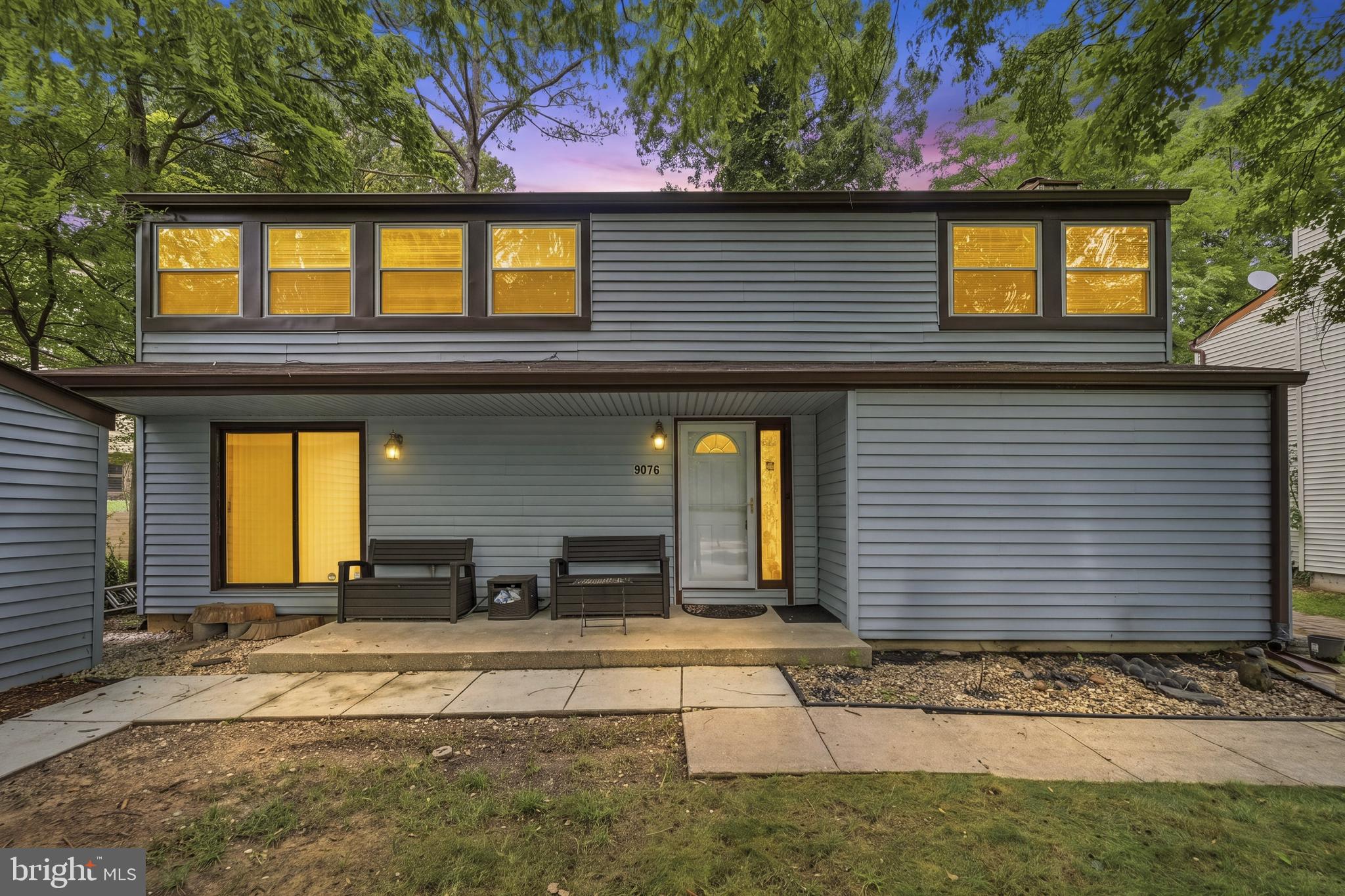 9076 Goldamber Garth