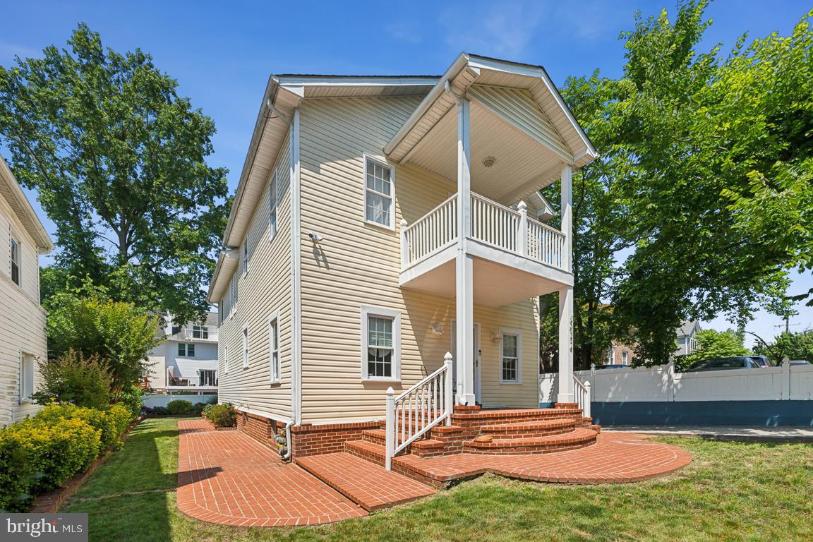 2034 S Shirlington Road