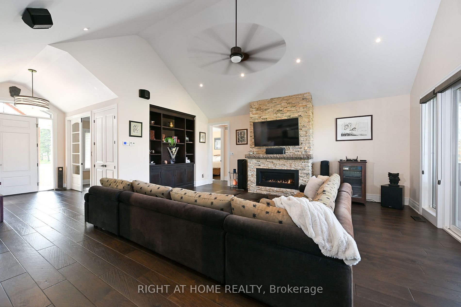1897 W Concession 8 Rd