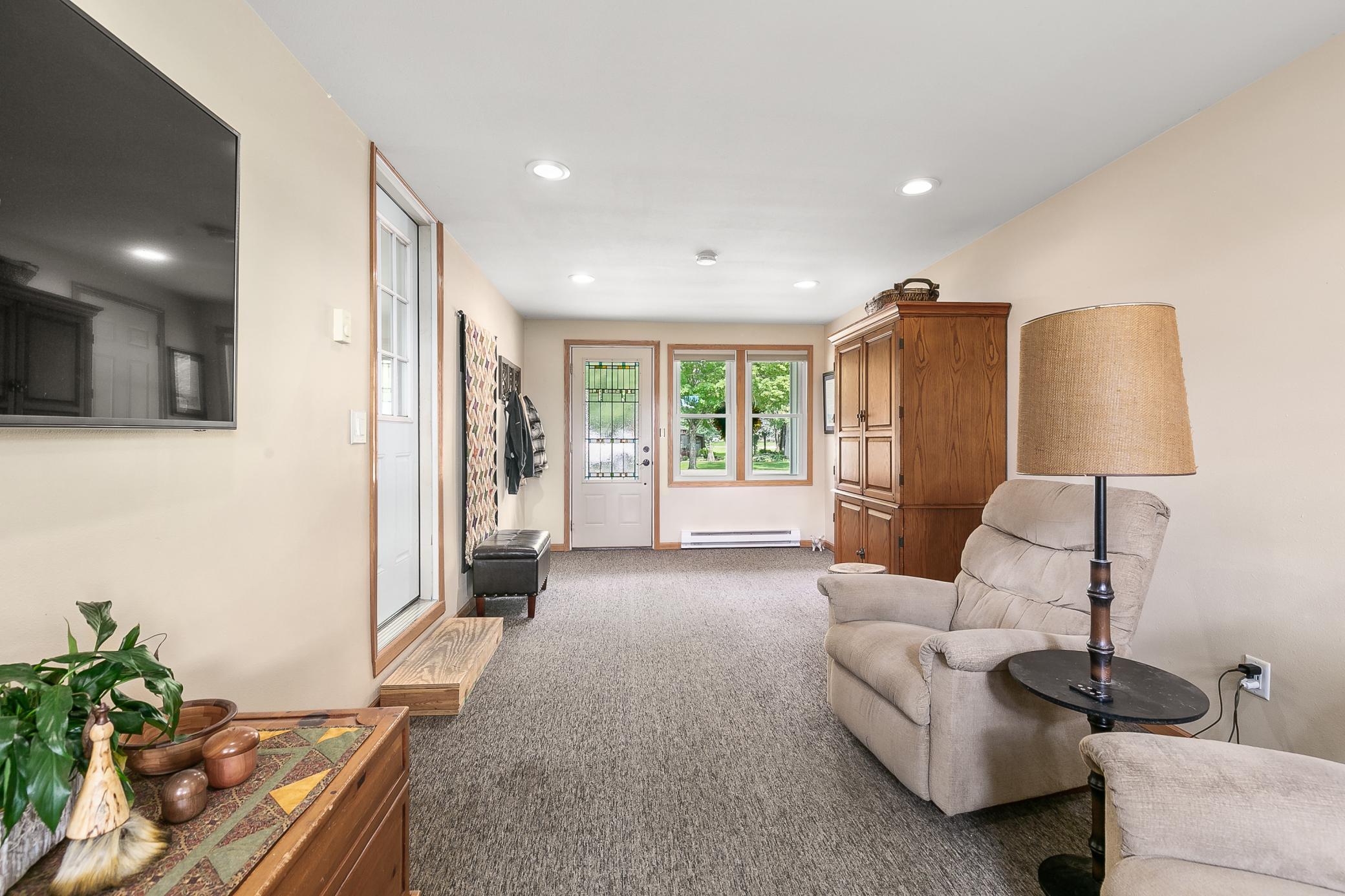 2655 Woodside Lane