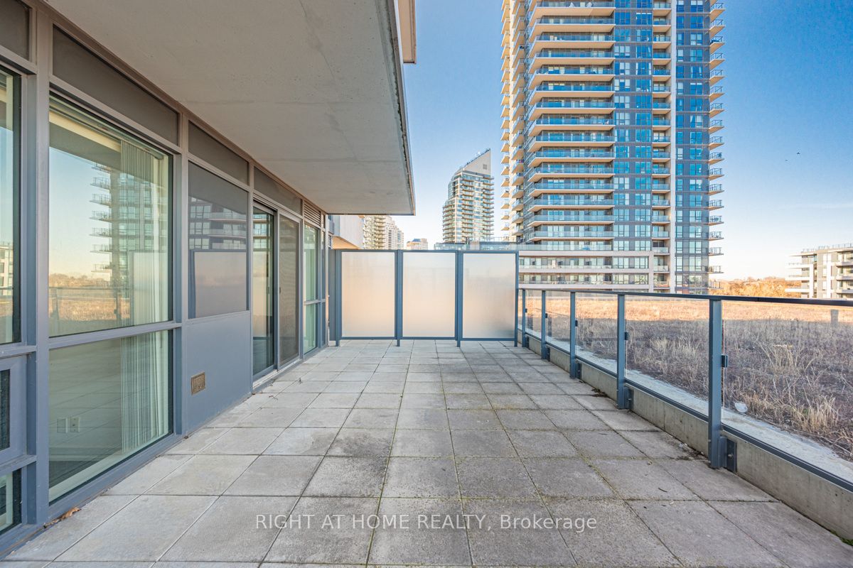 2200 W Lakeshore Blvd 612