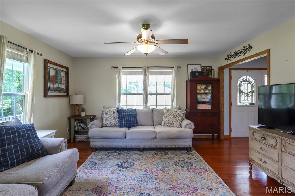 301 Ridgewood Court