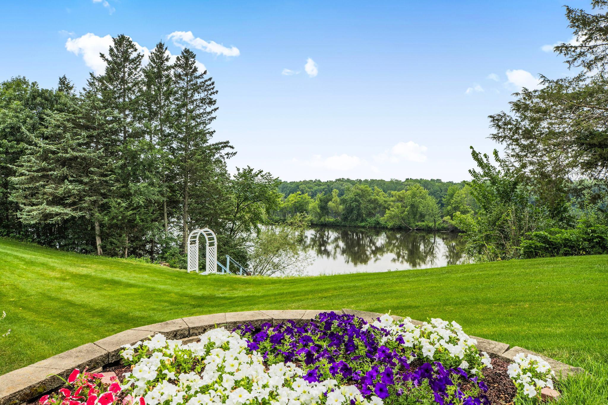 10315 Ferry Point Place NW