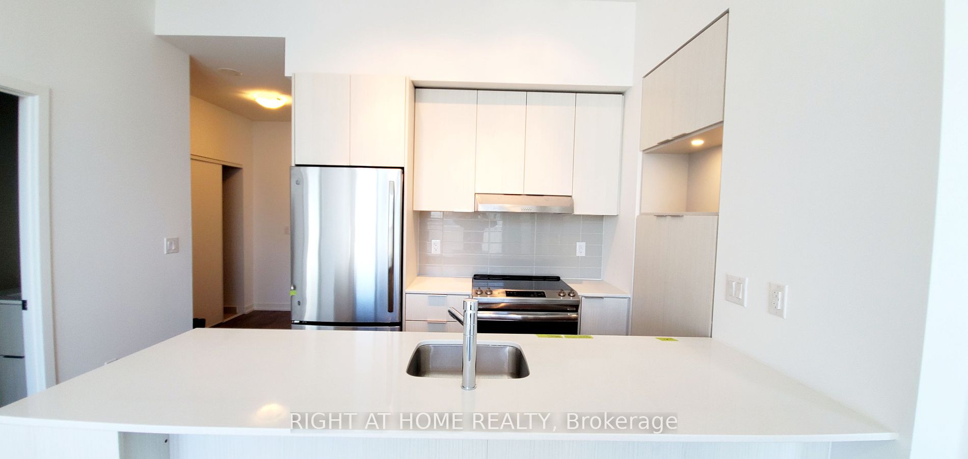 2520 W Eglinton Ave 1901