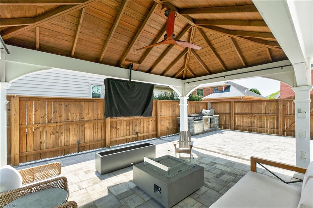 4533 Church Point Place