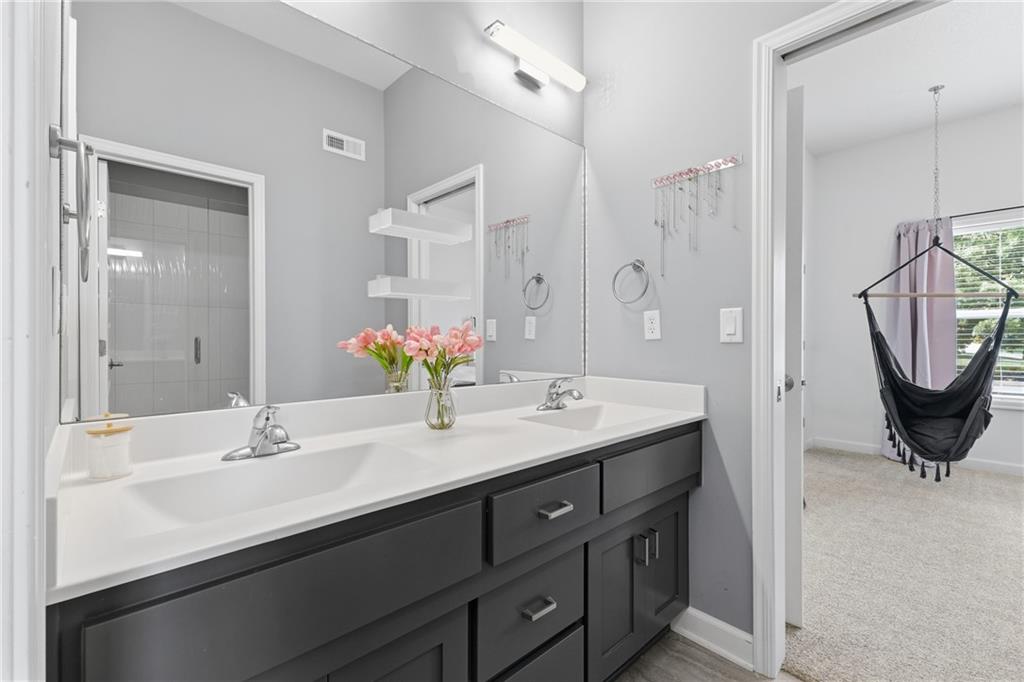 10512 N Euclid Avenue