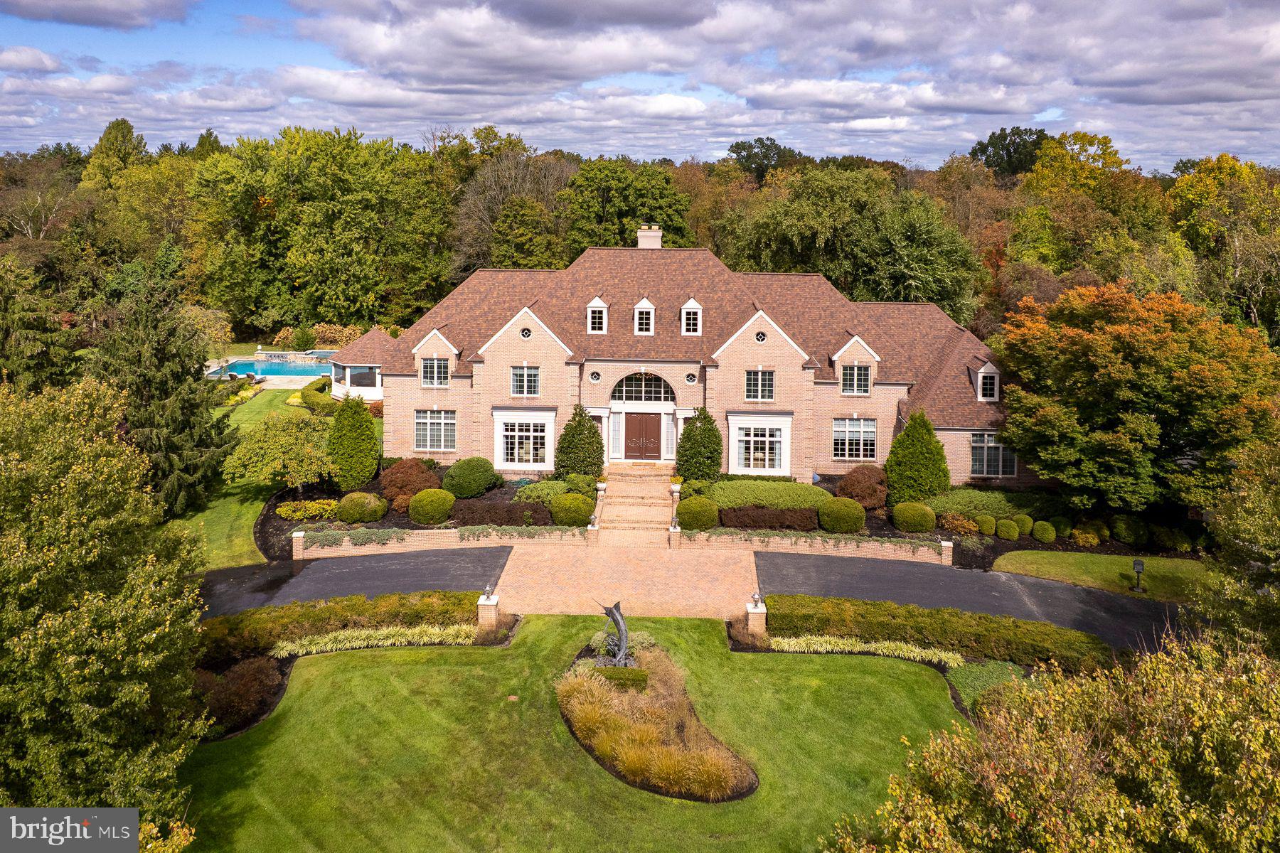 405 Pond View Drive