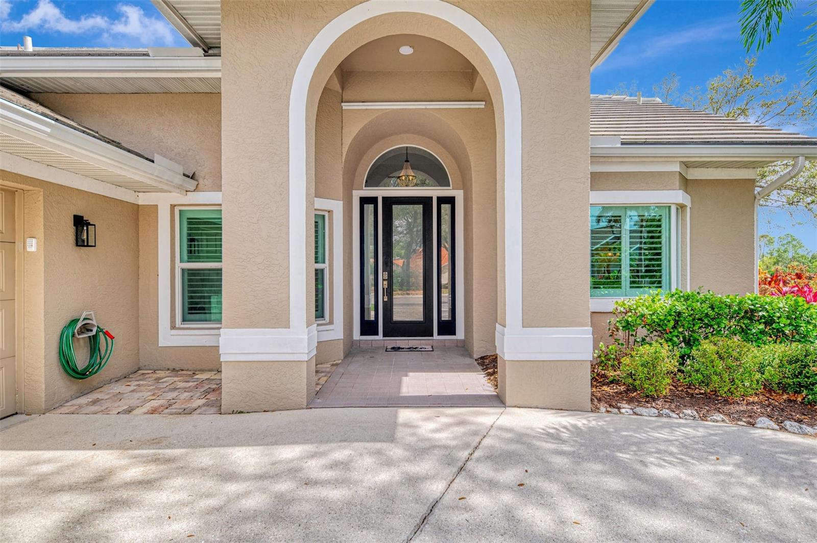 14518 Bridgeview Lane