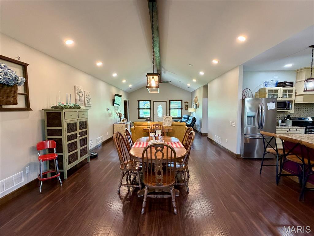 11120 W Lakeshore