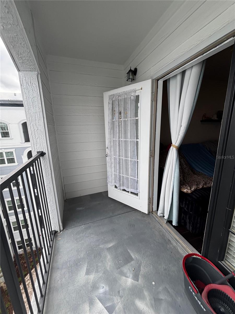 300 E South Street 6004