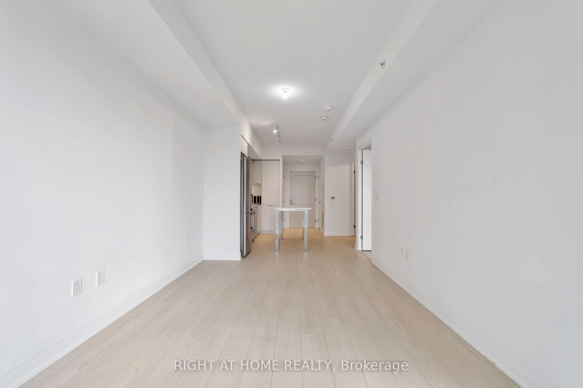26 Gibbs Rd 649