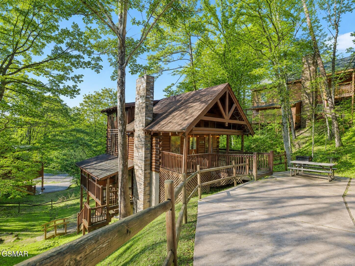 952 Iron Mtn Road