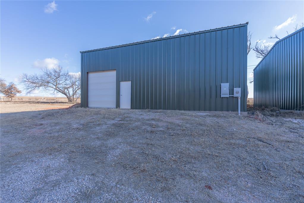 Explore the potential of these spacious, open-concept commercial rentals located right on the corner of Waterloo Road and Kelley Avenue. These are clean, empty metal shop buildings featuring soaring 16-foot ceilings, offering a versatile blank slate for any new or established business owner. Currently in shell condition, these units provide the height and square footage needed for equipment, inventory, or a custom build-out. Position your business at a high-visibility Edmond intersection and finish the space to suit your specific needs.