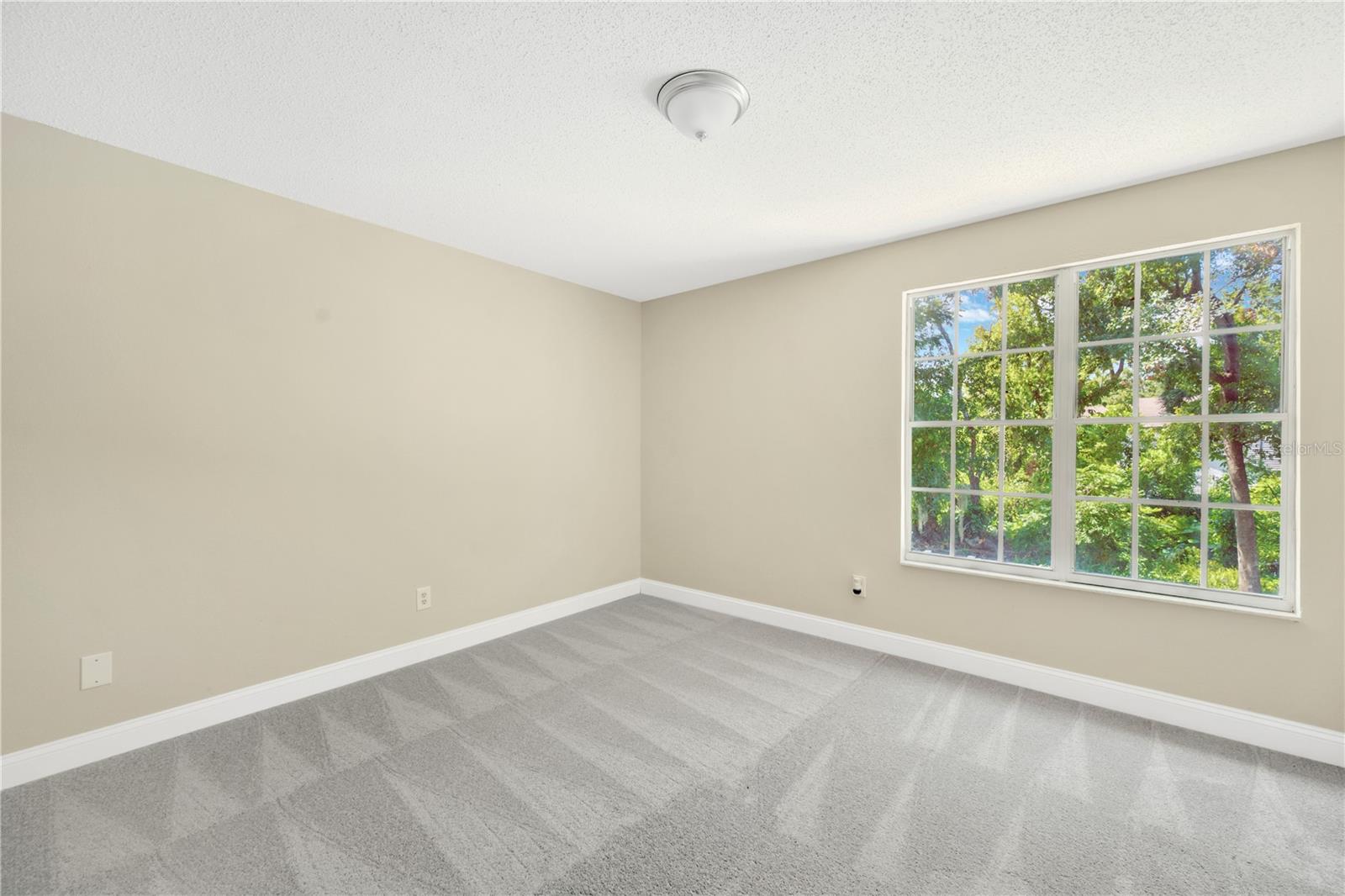 3304 Laurel View Drive