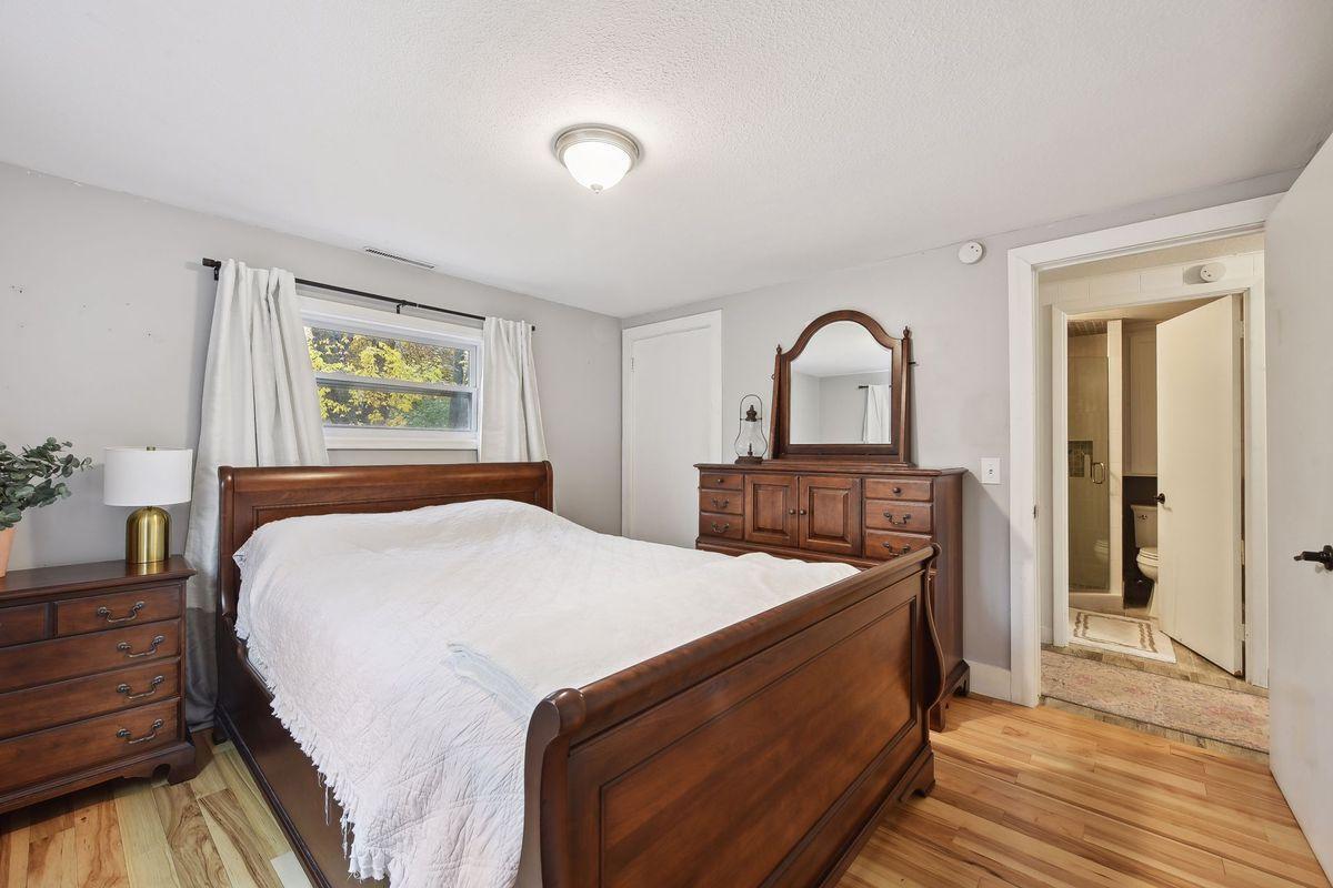 25640 Sunnyvale Lane