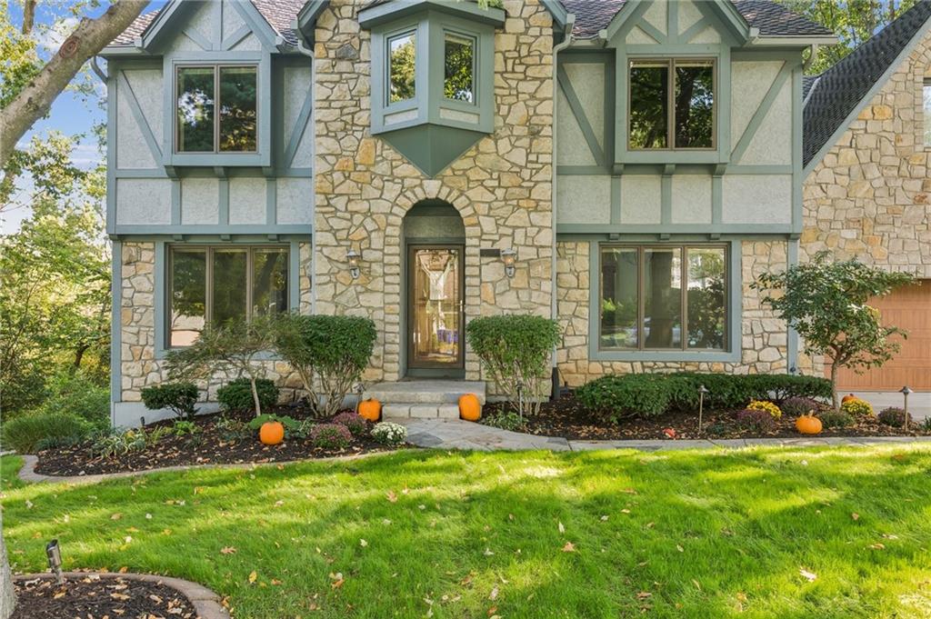 5717 Greenwood Street