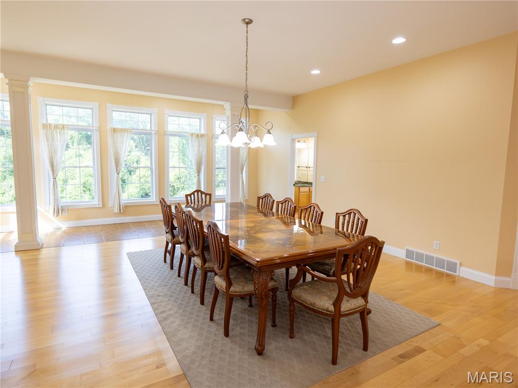 171 Rolling Meadows