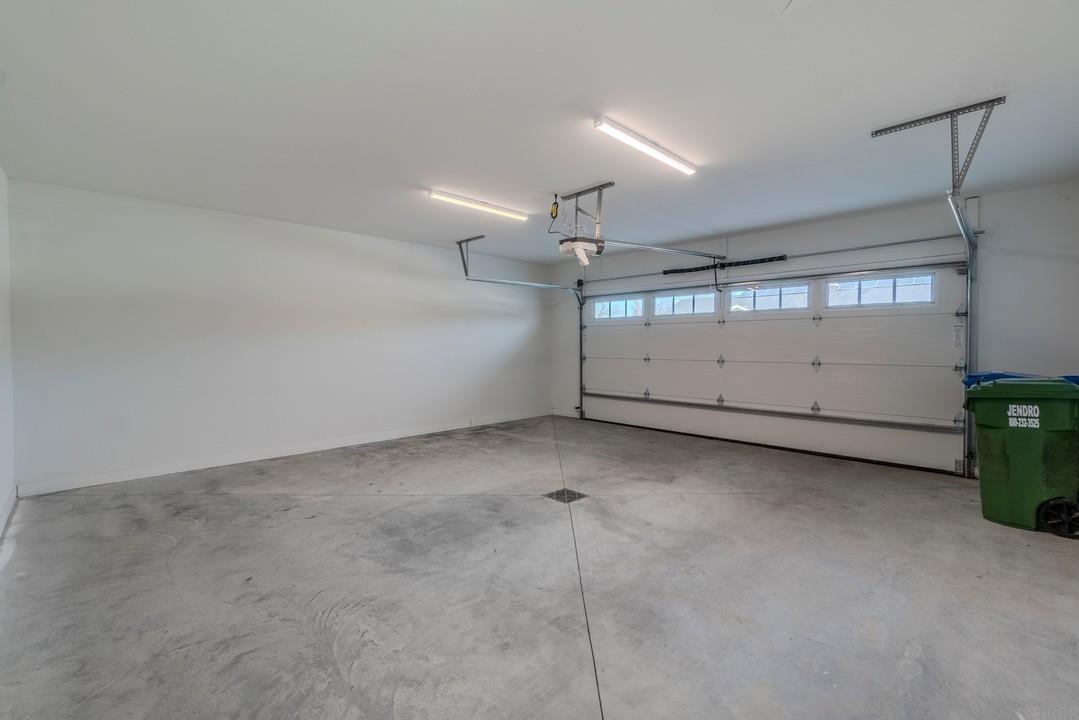 812 Parkside Lane