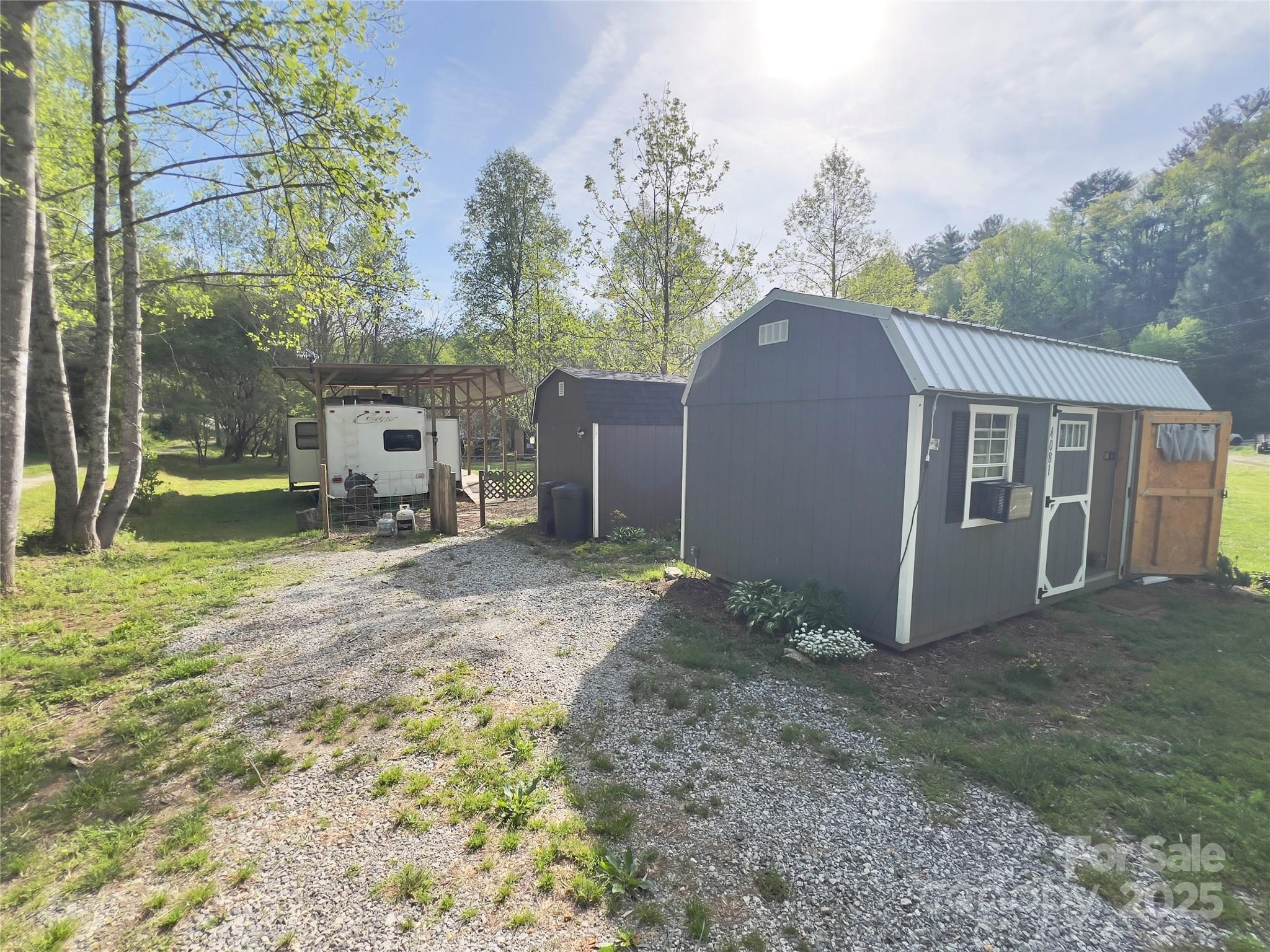 4081 Pigtail Road