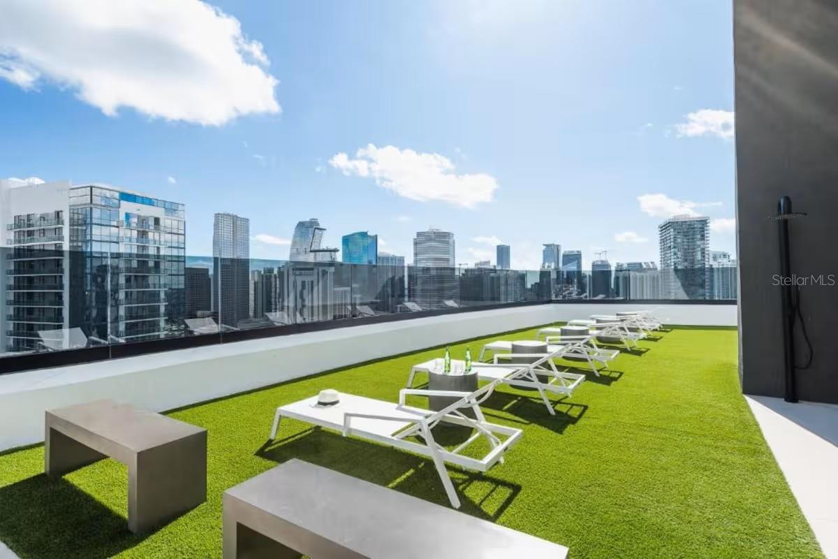 225 N Miami Avenue 1407