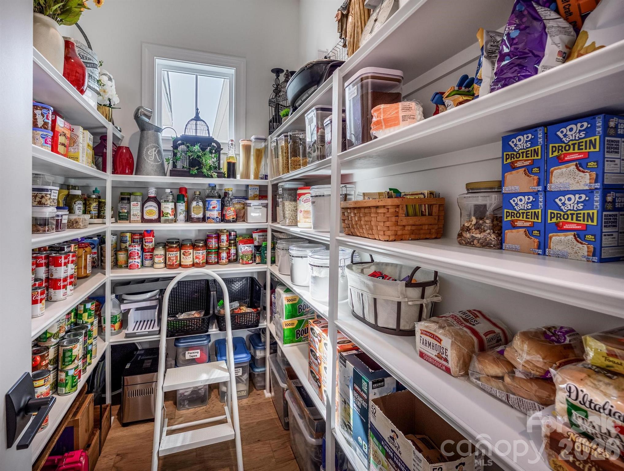 2411 Callaghan Court