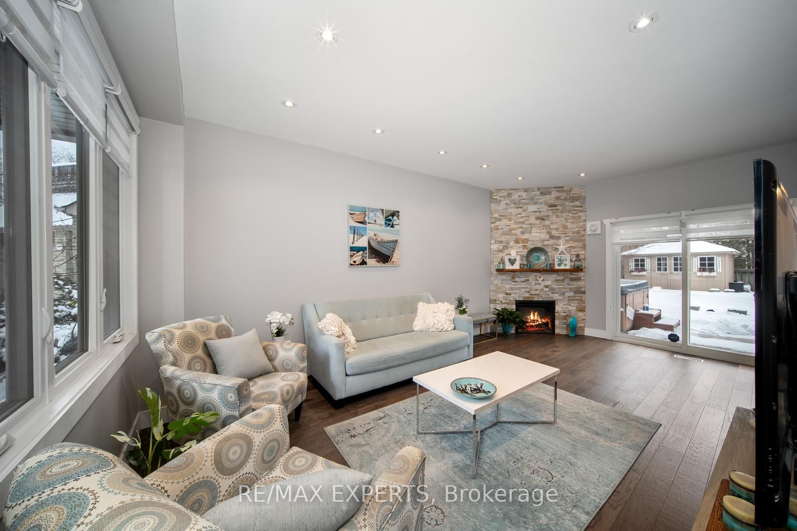 42 Montcalm Pl